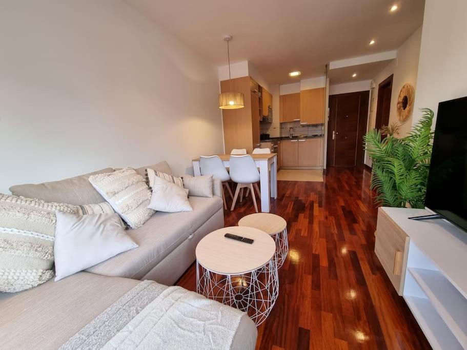 604B - Apartamento Con Garaje اوفيدو المظهر الخارجي الصورة